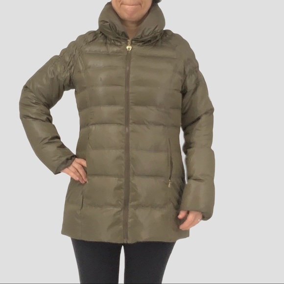 Guess Jackets & Blazers - Guess down jacket